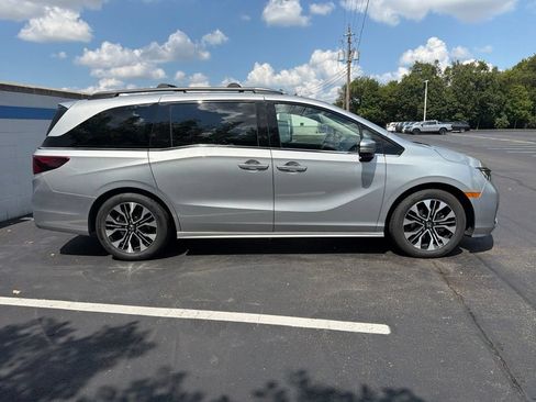 Certified 2025 Honda Odyssey Elite image 6