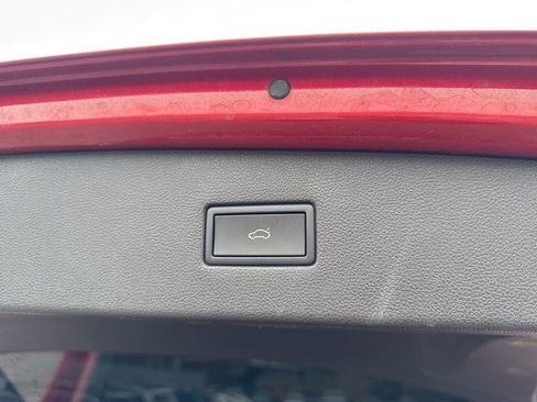 Used 2024 Volkswagen Tiguan SE R-Line image 15