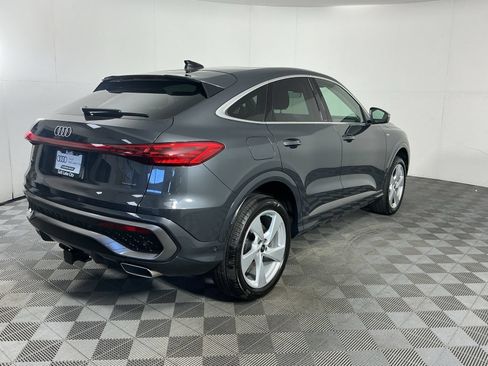 Used 2025 Audi Q5 Premium Plus w/ Premium Plus AWD/4WD image 9