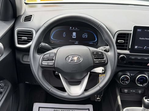 Certified 2023 Hyundai Venue SEL w/ Cargo Package FWD image 15