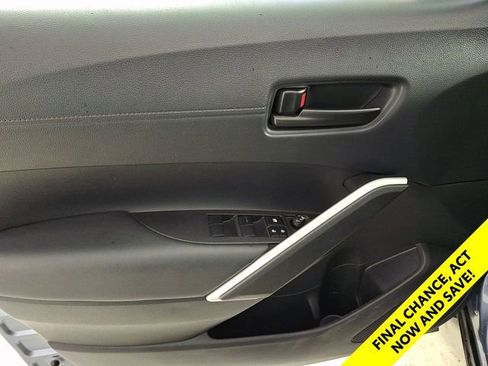 Used 2025 Toyota Corolla Cross AWD Hybrid image 15