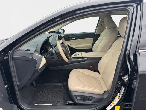 Used 2019 Toyota Avalon Limited w/ Advanced Safety Package FWD image 12