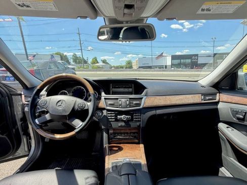 Used 2013 Mercedes-Benz E 350 4MATIC Sedan image 14