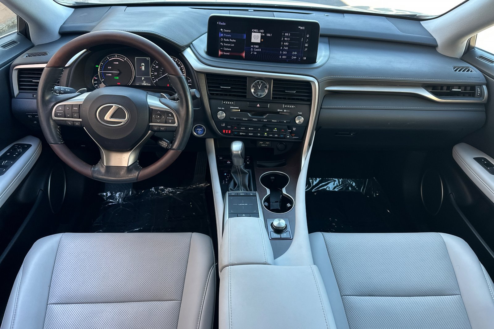Used 2020 Lexus RX 450h AWD w/ Premium Package image 15