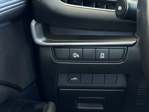 Used 2024 MAZDA MAZDA3 s image 36