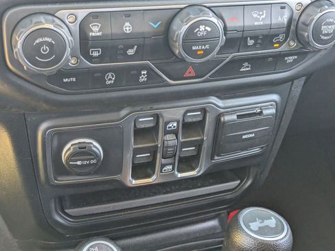 Used 2023 Jeep Wrangler Sport image 24