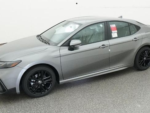 New 2026 Toyota Camry SE FWD image 2