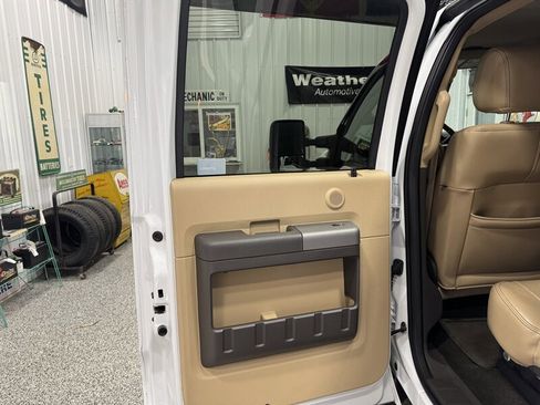 Used 2012 Ford F350 Lariat w/ Lariat Interior Pkg image 20
