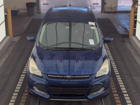 Used 2014 Ford Escape SE FWD image 2