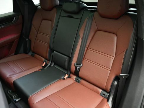 New 2026 Porsche Cayenne GTS AWD/4WD image 49