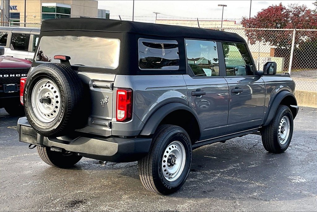 Used 2025 Ford Bronco 4-Door AWD/4WD image 12