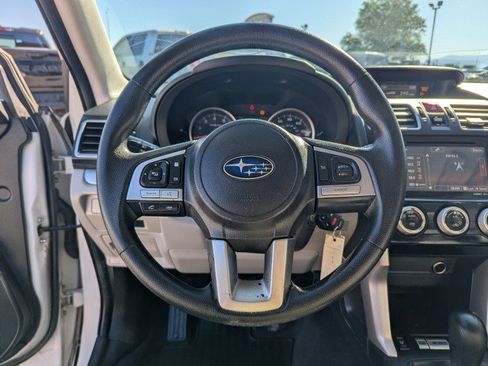 Used 2018 Subaru Forester 2.5i Premium w/ All-Weather Package AWD/4WD image 13
