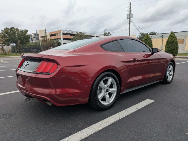 Used 2016 Ford Mustang Coupe RWD image 3