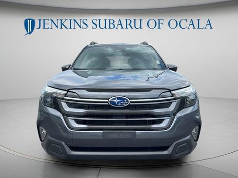 Used 2025 Subaru Forester Premium AWD/4WD image 8