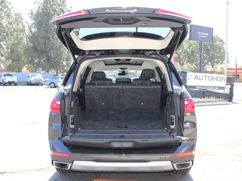 Used 2022 BMW X7 xDrive40i w/ Premium Package image 45