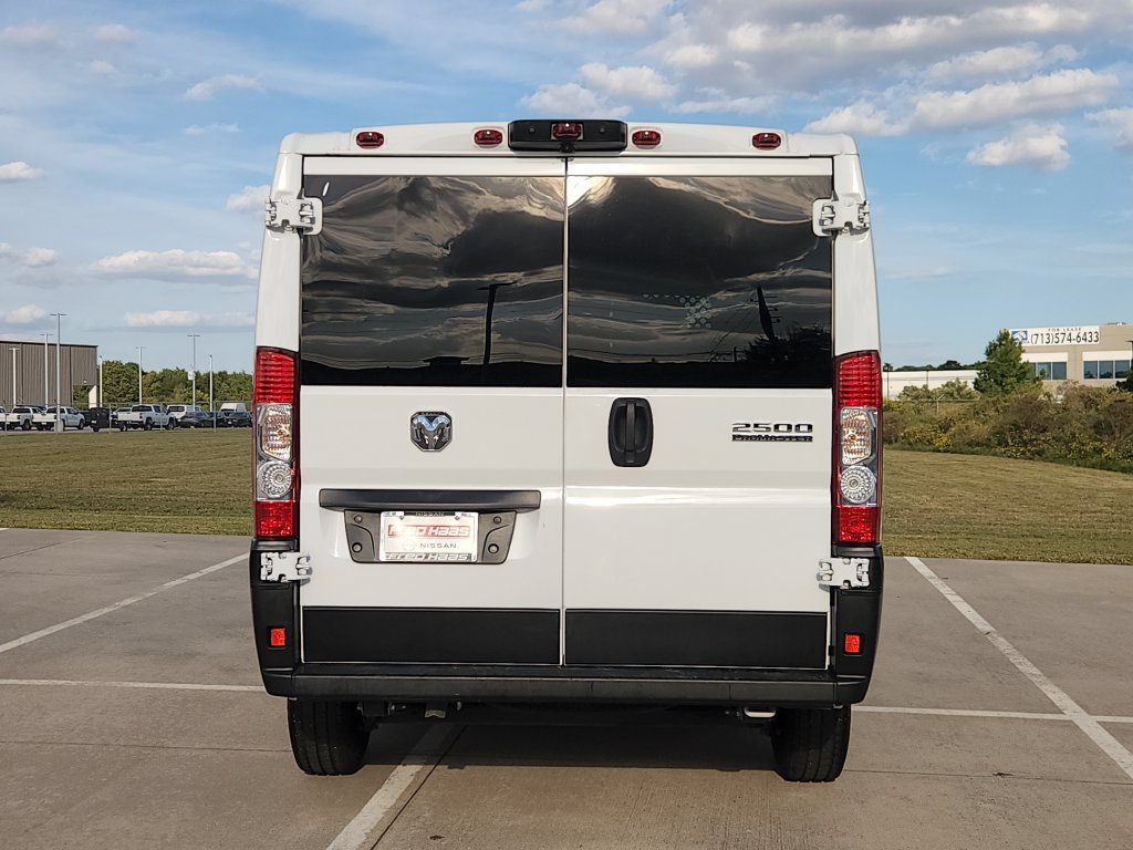Used 2025 RAM ProMaster 2500 w/ U-Haul Equipment Group FWD image 6