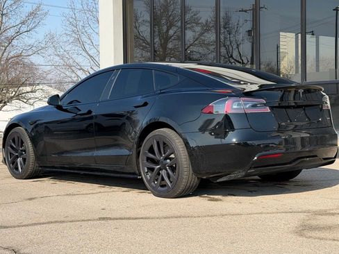 Used 2021 Tesla Model S Plaid image 7