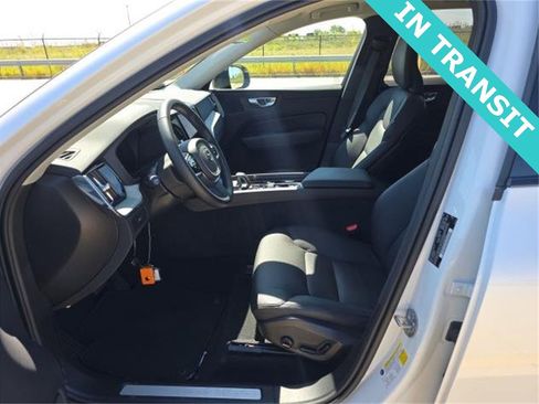Certified 2025 Volvo XC60 B5 Plus image 2