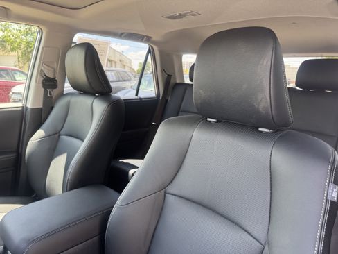 Used 2023 Toyota 4Runner Limited AWD/4WD image 22
