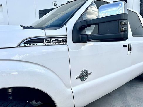 Used 2016 Ford F250 Platinum w/ Platinum Package AWD/4WD image 28