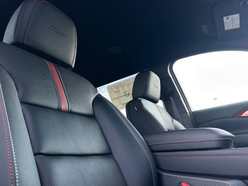 New 2026 Chevrolet Traverse RS w/ LPO, Illumination Package image 18