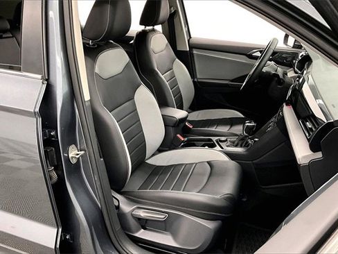 Used 2022 Volkswagen Taos SEL image 7