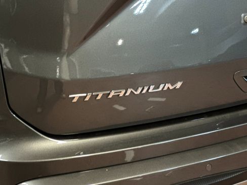 Used 2022 Ford Edge Titanium w/ Equipment Group 301A image 26