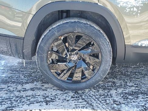 New 2026 Volkswagen Atlas SE image 5