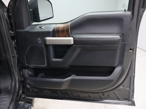 Used 2019 Ford F150 Lariat w/ Equipment Group 501A Mid image 25