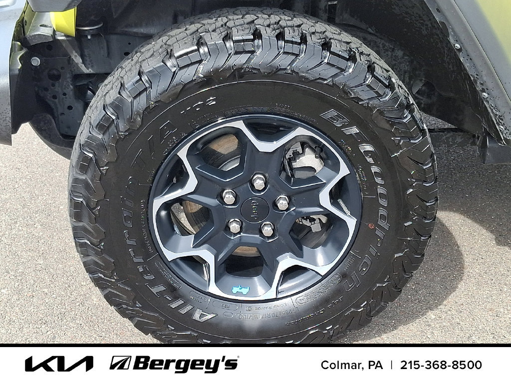 Used 2023 Jeep Wrangler Unlimited Rubicon 4xe AWD/4WD image 10