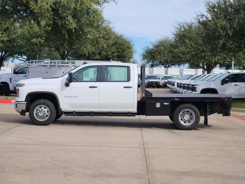 New 2025 Chevrolet Silverado 3500 W/T image 11