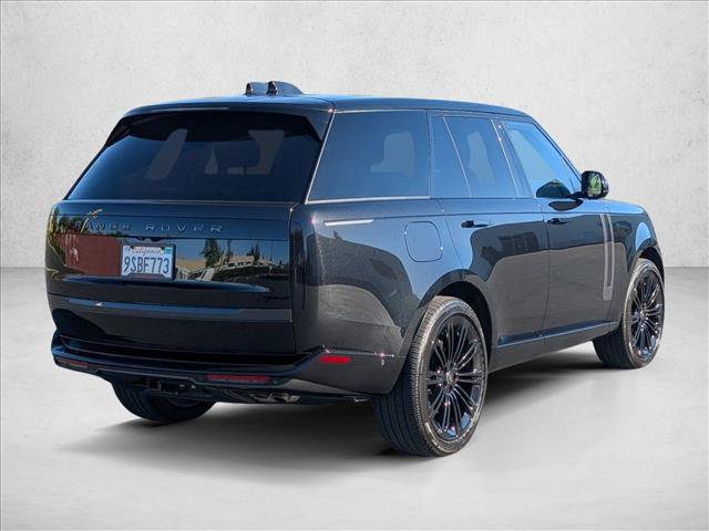 Used 2025 Land Rover Range Rover SE AWD/4WD image 6