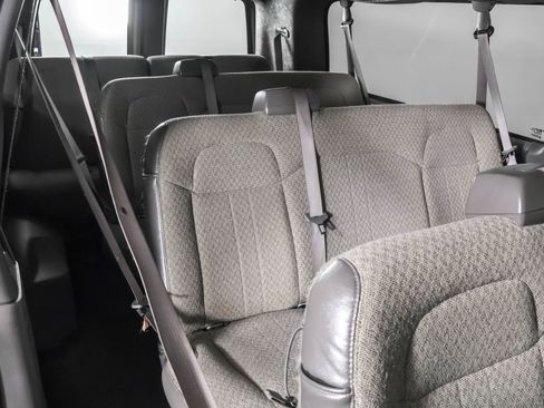 Used 2025 Chevrolet Express 3500 LT w/ LT Preferred Equipment Group image 36