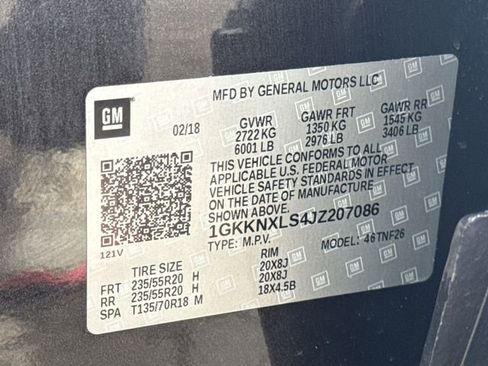 Certified 2018 GMC Acadia Denali w/ Technology Package image 35