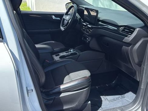 Used 2023 Ford Escape ST-Line w/ Tech Pack #1 image 11