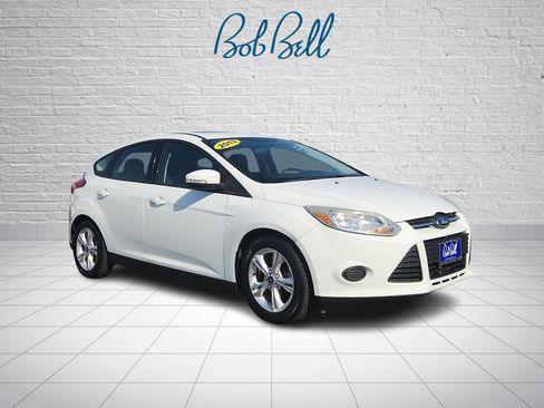 Used 2013 Ford Focus SE w/ SE Winter Pkg FWD image 1