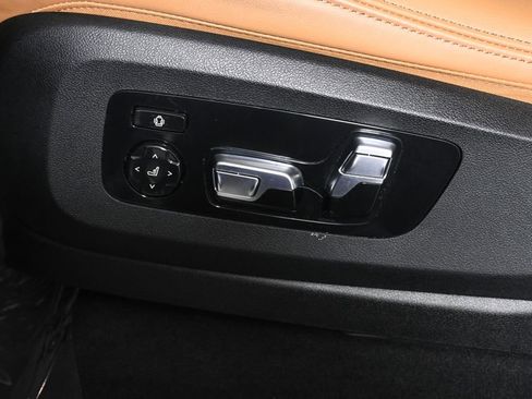 Certified 2023 BMW X7 xDrive40i w/ Executive Package image 28