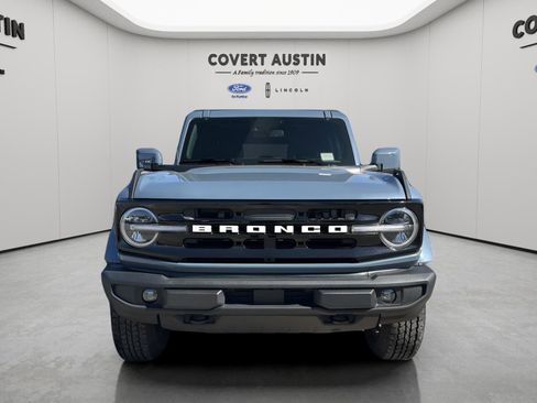 Used 2024 Ford Bronco Outer Banks image 8