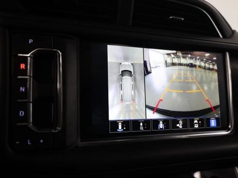 Used 2023 GMC Yukon Denali AWD/4WD image 27