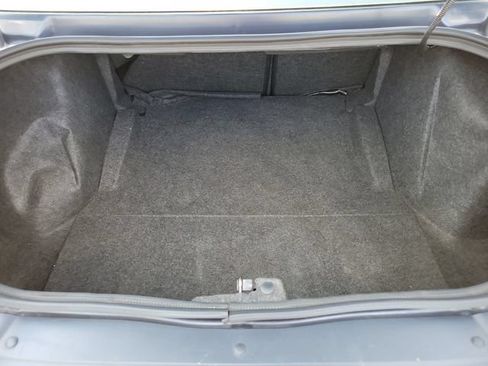 Used 2019 Dodge Challenger SXT RWD image 10