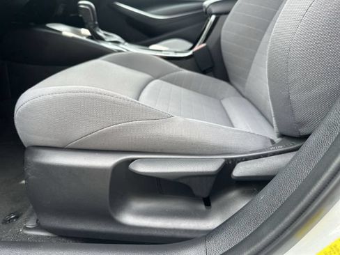 Used 2023 Toyota Corolla SE w/ SE Premium Package FWD image 16