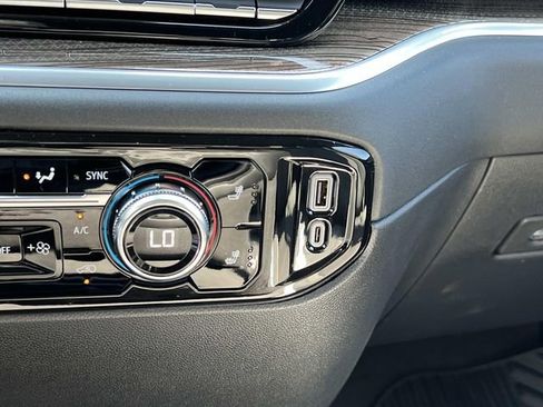 New 2026 GMC Sierra 1500 Elevation image 27