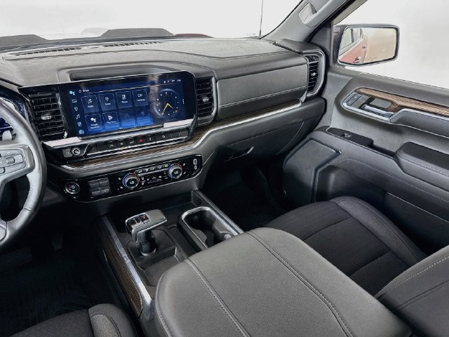 Used 2023 Chevrolet Silverado 1500 LT Trail Boss AWD/4WD image 24