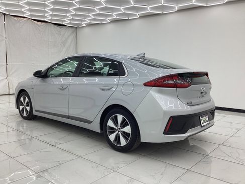 Used 2019 Hyundai Ioniq Limited image 12