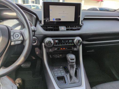 Certified 2025 Toyota RAV4 XLE AWD/4WD image 17