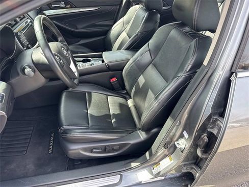 Used 2023 Nissan Maxima SL image 29