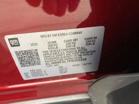 Certified 2023 Buick Encore GX Essence FWD image 25