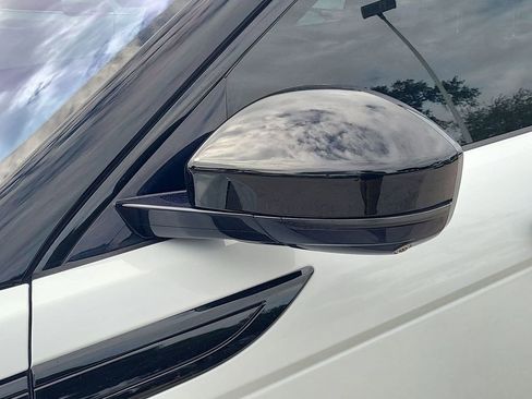 Used 2021 Land Rover Range Rover Evoque R-Dynamic HSE image 18