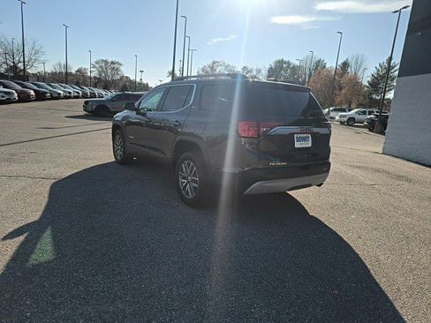Used 2018 GMC Acadia SLE w/ Driver Alert Package I image 3