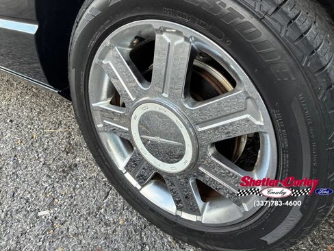 Used 2005 Ford Thunderbird RWD image 11